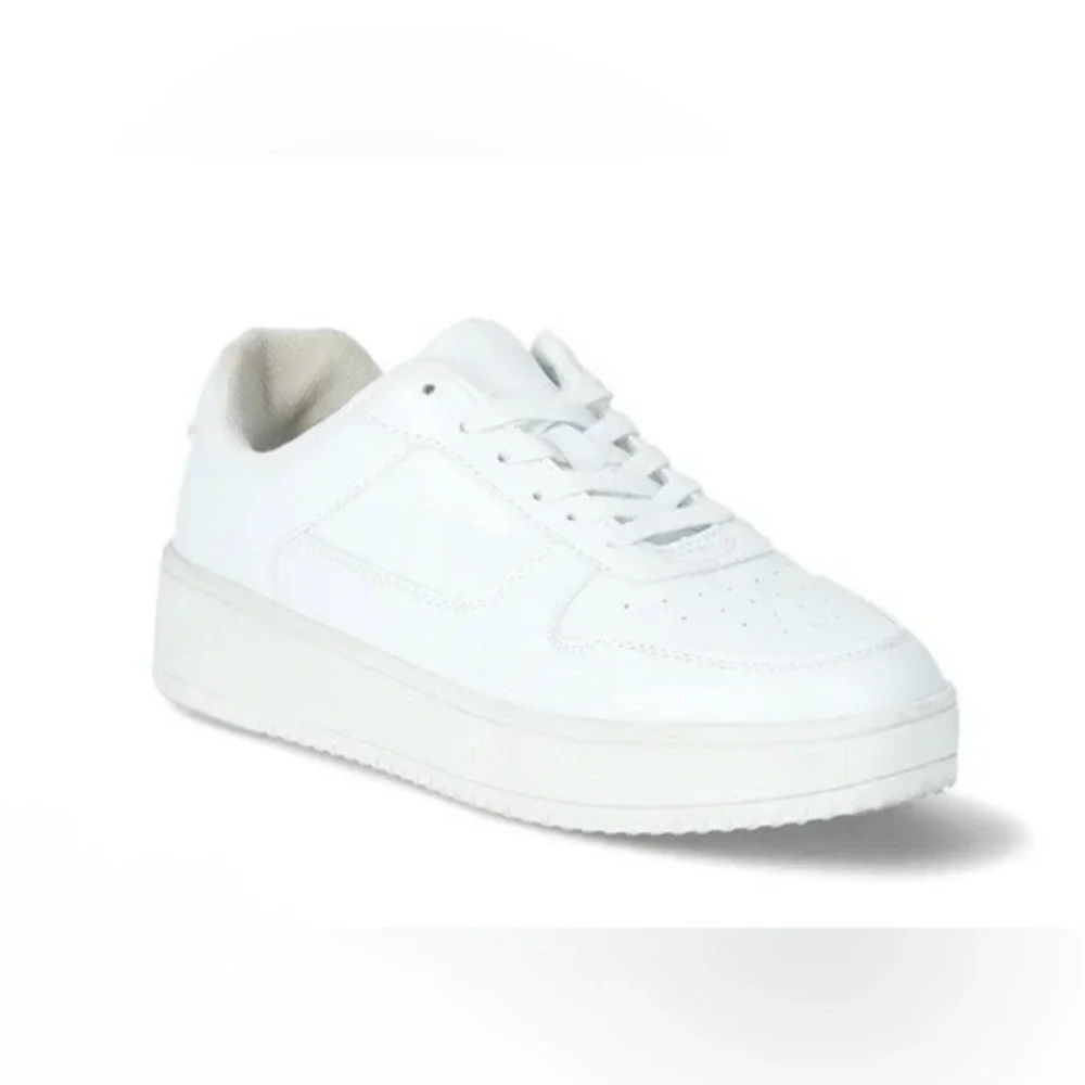 No Boundaries Women's Platform Casual Lace Up Sneakers, size 11 memory foam